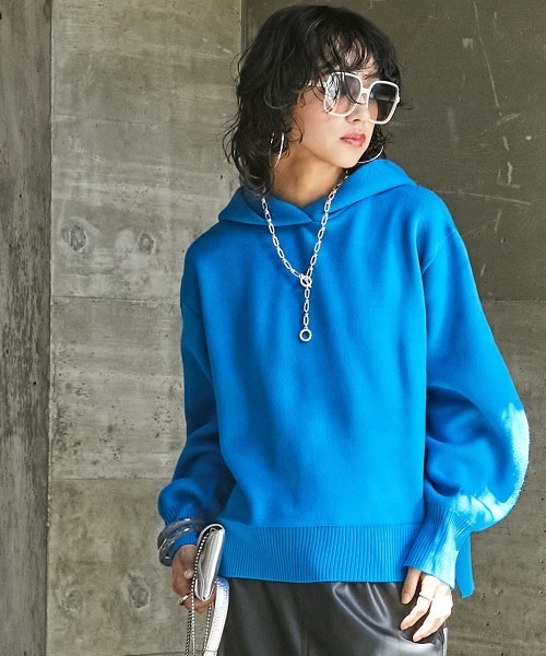 GEVS.(ジェイヴィス)の「<大きいサイズ> ボリュームスリーブニットパーカー GEVS.(パーカー・レディース・ブラック/ブルー・L/3L/4L/5L/LL)」の12枚目の写真