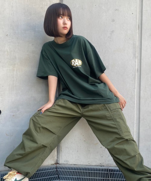 tolene(トレネ)の「RAW プリントTee(Tシャツ/カットソー・メンズ・グリーン/パープル/ホワイト・X-LARGE/LARGE/MEDIUM)」の7枚目の写真