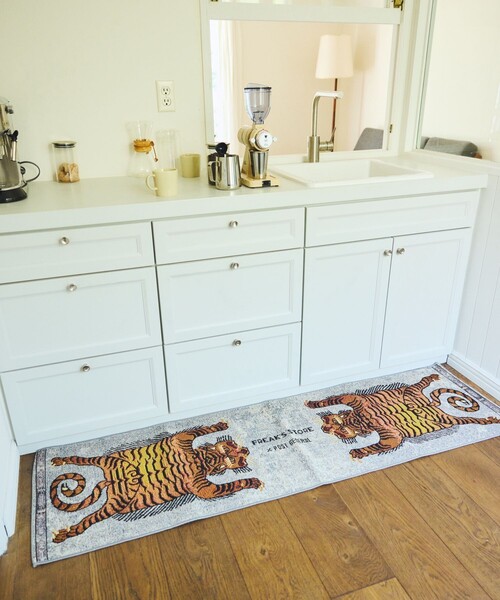 POST GENERAL（ポストジェネラル）の「POST GENERAL/ポストジェネラル 別注 TO-GO MAT LONG / トゥーゴーマット ロング（ラグ/マット・メンズ・ブラック/オレンジ/ホワイト/グレー・ONE SIZE）」の5枚目の写真