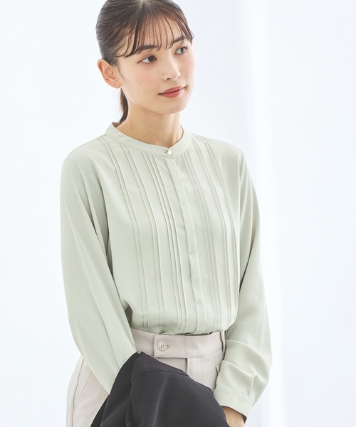 Honeys(ハニーズ)の「ピンタックブラウス(シャツ/ブラウス・レディース・グレイッシュベージュ/ホワイト/ネイビー/スモークピンク/ミント・M/LL/L/3L/S)」の3枚目の写真