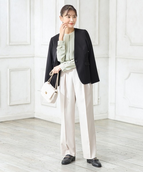 Honeys(ハニーズ)の「ピンタックブラウス(シャツ/ブラウス・レディース・グレイッシュベージュ/ホワイト/ネイビー/スモークピンク/ミント・M/LL/L/3L/S)」の8枚目の写真