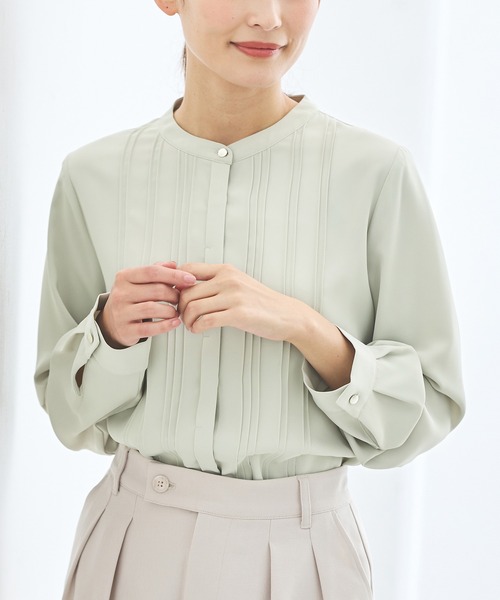 Honeys(ハニーズ)の「ピンタックブラウス(シャツ/ブラウス・レディース・グレイッシュベージュ/ホワイト/ネイビー/スモークピンク/ミント・M/LL/L/3L/S)」の10枚目の写真