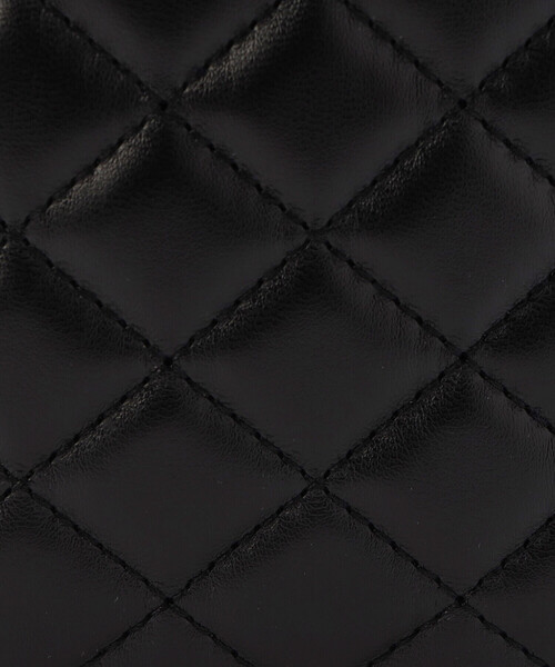 MONO　COMME CA（モノコムサ）の「キルティング スマホ ミニショルダー（ショルダーバッグ・レディース・ライトイエロー/グリーン/シルバー/オフホワイト/ブラック・FREE）」の10枚目の写真