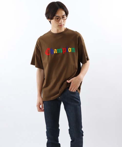 Champion(チャンピオン)の「【Champion/チャンピオン】メンズ メンズカジュアル ショートスリーブTシャツ(Tシャツ/カットソー・メンズ・ブラウン/グレー/ホワイト/ブラック・LARGE/X-LARGE/MEDIUM)」の4枚目の写真