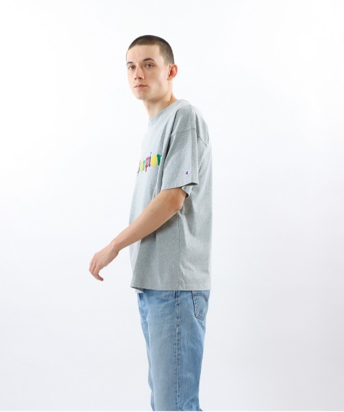 Champion(チャンピオン)の「【Champion/チャンピオン】メンズ メンズカジュアル ショートスリーブTシャツ(Tシャツ/カットソー・メンズ・ブラウン/グレー/ホワイト/ブラック・LARGE/X-LARGE/MEDIUM)」の12枚目の写真