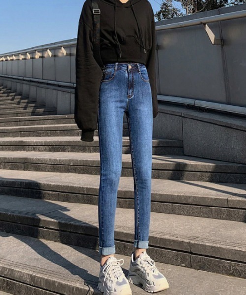 COCOMOMO(ココモモ)の「ストレッチデニム スキニーパンツ(デニムパンツ・レディース・ブルー/ブラック/ダークグレー・M/L/S/XL)」の3枚目の写真