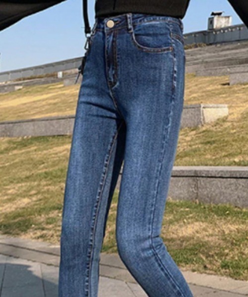 COCOMOMO(ココモモ)の「ストレッチデニム スキニーパンツ(デニムパンツ・レディース・ブルー/ブラック/ダークグレー・M/L/S/XL)」の8枚目の写真