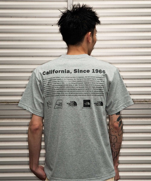 THE NORTH FACE（ザノースフェイス）の「THE NORTH FACE S/S Historical Logo Tee / ザ・ノース・フェイス ショート スリーブ ヒストリカル ロゴ ティー（Tシャツ/カットソー・メンズ・グレー/ブラック/バーガンディー/ホワイト・M/L/XL/S）」の3枚目の写真