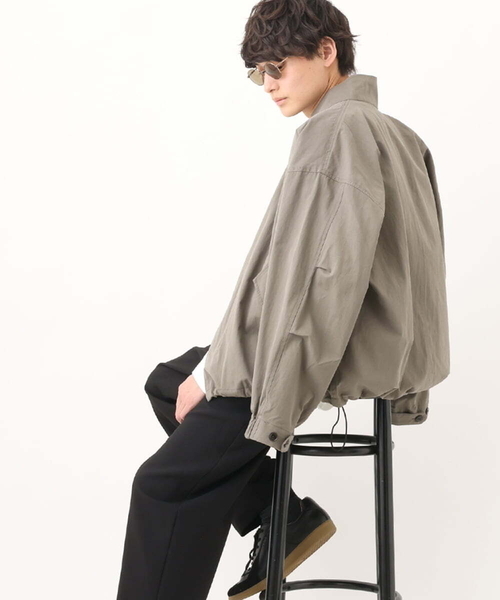 a.v.v(アーヴェヴェ)の「【美シルエット】ワイドシルエットショートモッズブルゾン(モッズコート・メンズ・カーキ/アイボリー・48/46)」の2枚目の写真