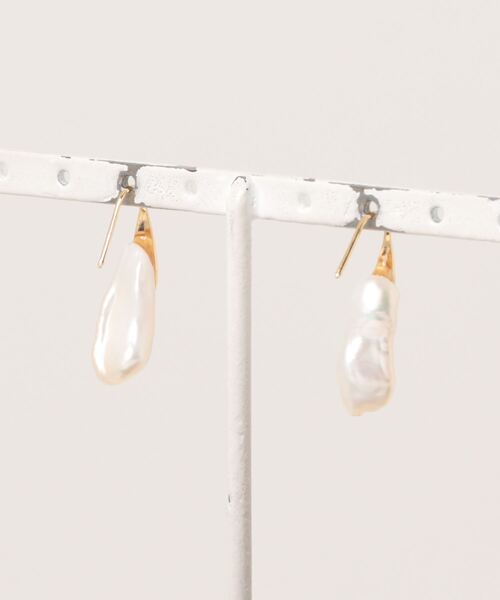 tone(トーン)の「【Willija】金属アレルギー対応《uniQpearl》淡水パールのピアス(MA)(ピアス(両耳用)・レディース・ゴールド/シルバー/シルバー系2/シルバー系4/シルバー系3・FREE)」の12枚目の写真