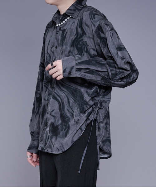 Ellno Loset(エルノロゼット)の「サイドシャーリングシャツ(シャツ/ブラウス・メンズ・ブラック系その他/オフホワイト/ブルーグレー・LARGE/MEDIUM/SMALL)」の17枚目の写真