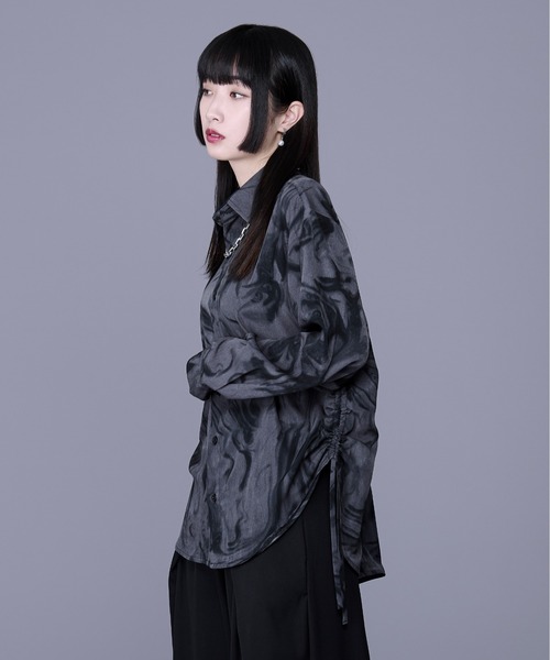 Ellno Loset(エルノロゼット)の「サイドシャーリングシャツ(シャツ/ブラウス・メンズ・ブラック系その他/オフホワイト/ブルーグレー・LARGE/MEDIUM/SMALL)」の12枚目の写真