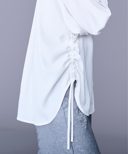 Ellno Loset(エルノロゼット)の「サイドシャーリングシャツ(シャツ/ブラウス・メンズ・ブラック系その他/オフホワイト/ブルーグレー・LARGE/MEDIUM/SMALL)」の7枚目の写真