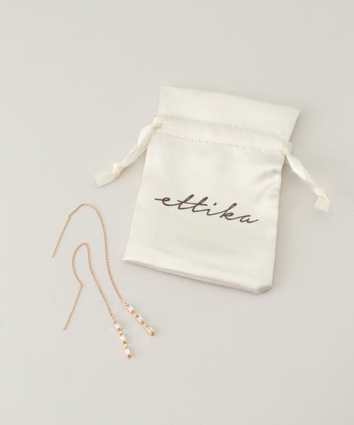 La TOTALITE(ラトータリテ)の「【Ettika/エティカ】crystal baguette earrings(ピアス(両耳用)・レディース・ゴールド・FREE)」の5枚目の写真