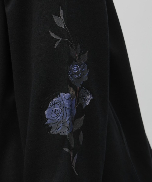LAKOLE（ラコレ）の「フラワー袖プリント長袖T / 109216（Tシャツ/カットソー・メンズ・ラベンダー/ホワイト/ブラック・MEDIUM/LARGE）」の17枚目の写真