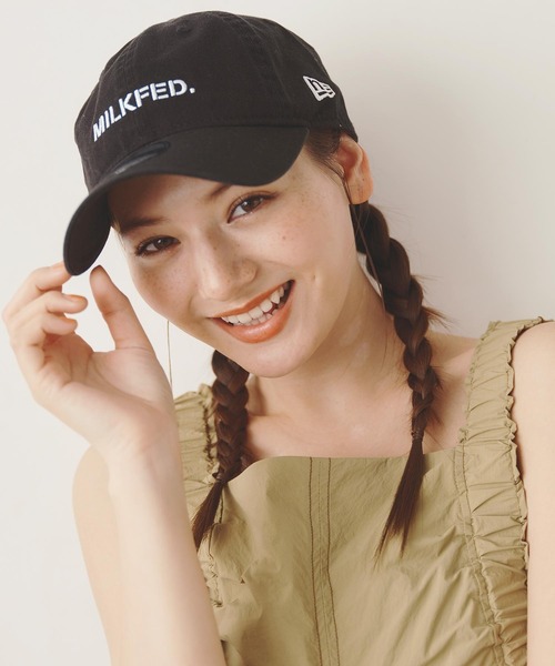NEW ERA（ニューエラ）の「MILKFED.xNEW ERA STENCIL LOGO CAP（キャップ・レディース・ブラック/オフホワイト/ベージュ/ネイビー・ONE SIZE）」の3枚目の写真