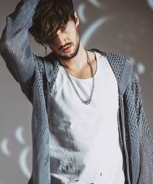 NO ID.(ノーアイディ)の「グラデーションシアーニットZIPパーカ(パーカー・メンズ・グレー/ブラック/グレイッシュベージュ・ONE SIZE)」の3枚目の写真