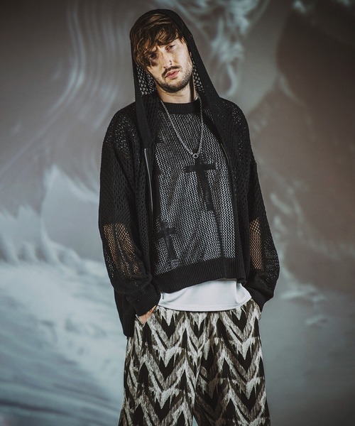 NO ID.(ノーアイディ)の「グラデーションシアーニットZIPパーカ(パーカー・メンズ・グレー/ブラック/グレイッシュベージュ・ONE SIZE)」の16枚目の写真