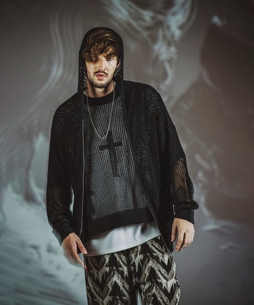 NO ID.(ノーアイディ)の「グラデーションシアーニットZIPパーカ(パーカー・メンズ・グレー/ブラック/グレイッシュベージュ・ONE SIZE)」の20枚目の写真