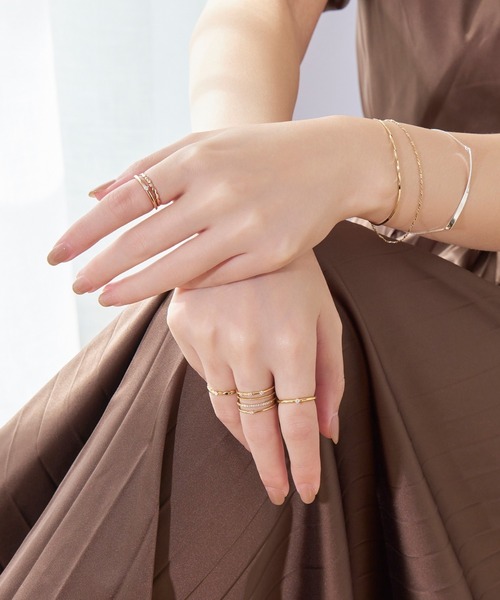 Phoebe(フィービィー)の「【金属アレルギー対応】2セットグレイングリッターリング(リング・レディース・シャンパン/イエローゴールド・FREE)」の6枚目の写真