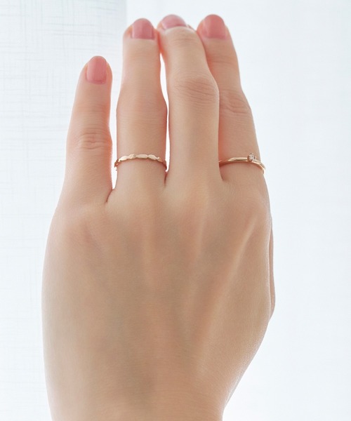 Phoebe(フィービィー)の「【金属アレルギー対応】2セットグレイングリッターリング(リング・レディース・シャンパン/イエローゴールド・FREE)」の5枚目の写真