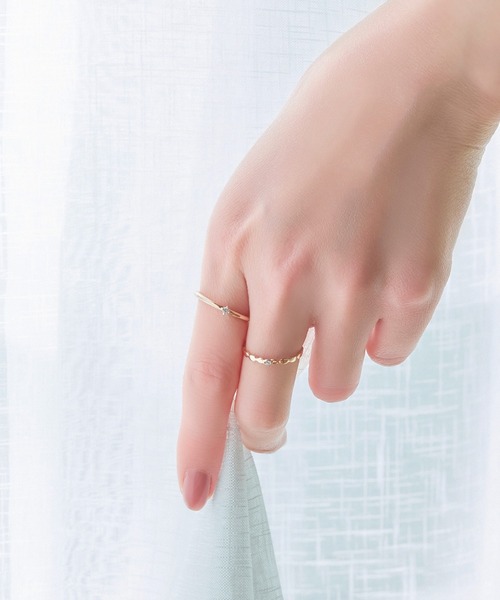 Phoebe(フィービィー)の「【金属アレルギー対応】2セットグレイングリッターリング(リング・レディース・シャンパン/イエローゴールド・FREE)」の4枚目の写真