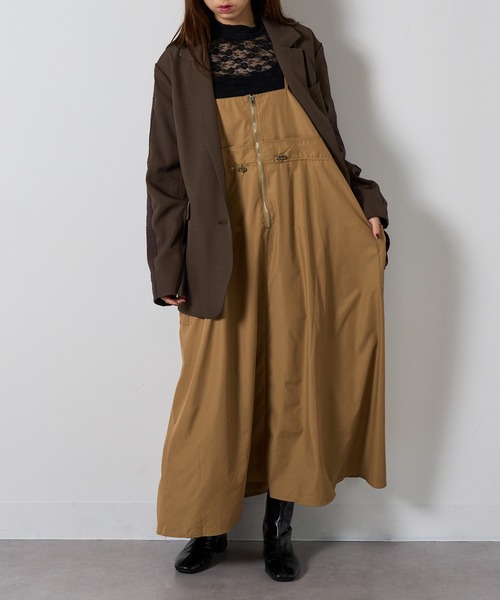 SETUP7(セットアップセブン)の「【SETUP7】half zip frill cargo camisole one-piece dress ハーフジップ フリルカーゴキャミワンピース(ワンピース・レディース・ブラック/ベージュ/オフホワイト/カーキ・FREE)」の9枚目の写真