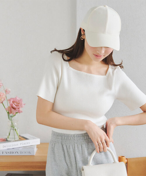 KOBE LETTUCE（コウベレタス）の「撥水加工 つば長めナイロンキャップ（キャップ・レディース・ブルー/アイボリー/ブラック・FREE）」の2枚目の写真