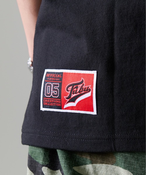FUBU フブ ブランド ロゴ XXL 刺繍 ワンポイント アメカジ 半袖 Tシャツ ティーシャツ(Tシャツ/カットソー)|FUBU( フブ) FUBU フブ ブランド ロゴ XXL 刺繍 ワンポイント アメカジ 半袖 Tシャツ ティーシャツ(Tシャツ/カットソー)|FUBU( フブ)