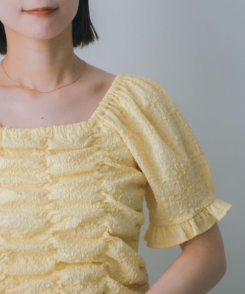 HEYUMM(ヘユム)の「シャーリングスクエアトップ(Tシャツ/カットソー・レディース・チャコールグレー/アイボリー/イエロー・ONE)」の21枚目の写真