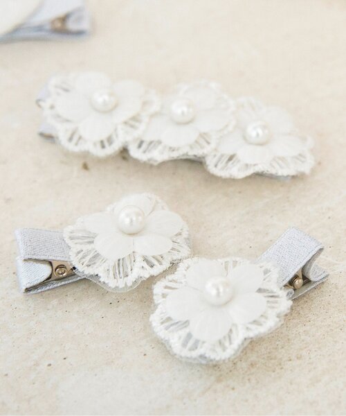 apres les cours(アプレレクール)の「ハート・お花モチーフヘアクリップセット(ヘアピン・キッズ・アイボリー/オフホワイト・FREE)」の2枚目の写真