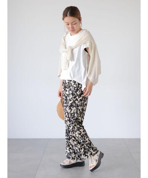 Lugnoncure(ルノンキュール)の「エンボスロゴTシャツ(Tシャツ/カットソー・レディース・グレー/チャコールグレー/オフホワイト/ミント・F)」の9枚目の写真