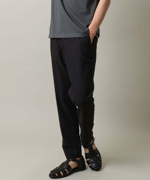 a.v.v（アーヴェヴェ）の「【定番アイテム】スマートスラックス アンクル丈（スマートシリーズ）（スラックス・メンズ・ブラック/ネイビー/グレー・44/46/48/50/52）」の2枚目の写真