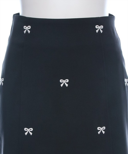 clear（クリア）の「リボン刺繍スカート［バレエコア ガーリー ショート丈 ミニ丈］≪再入荷≫（スカート・レディース・ブラック/アイボリー・M/S）」の8枚目の写真