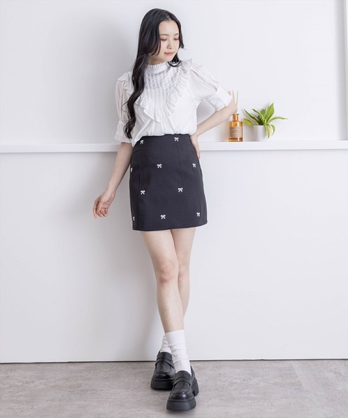clear（クリア）の「リボン刺繍スカート［バレエコア ガーリー ショート丈 ミニ丈］≪再入荷≫（スカート・レディース・ブラック/アイボリー・M/S）」の11枚目の写真