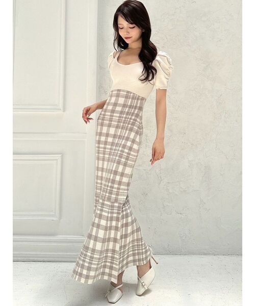 RESEXXY（リゼクシー）の「ショルダーオープンマーメイドニットワンピース（ワンピース・レディース・ブラック/アイボリー/ブルー・FREE）」の8枚目の写真