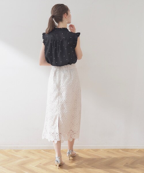 couture brooch（クチュールブローチ）の「◆【マシンウォッシャブル】ドット刺繍ブラウス（シャツ/ブラウス・レディース・ブルー系5/ブラック系・36/42/38）」の6枚目の写真