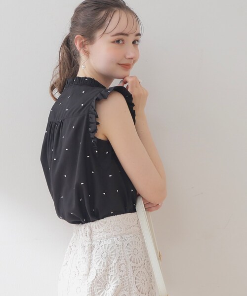 couture brooch（クチュールブローチ）の「◆【マシンウォッシャブル】ドット刺繍ブラウス（シャツ/ブラウス・レディース・ブルー系5/ブラック系・36/42/38）」の9枚目の写真