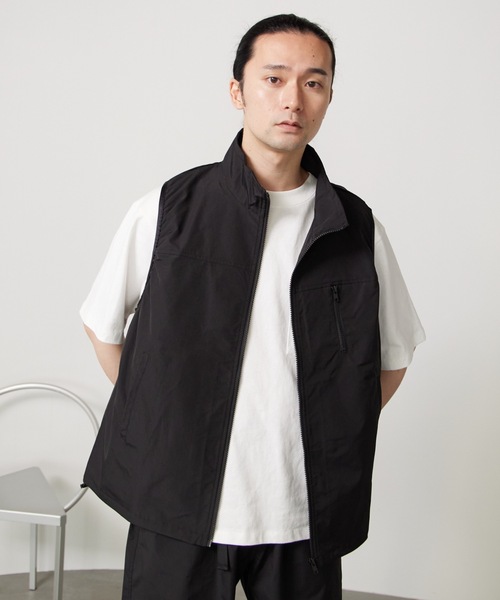 MandO(エムオー)(エムオー)の「【MandO】ナイロンテックベスト/セットアップ着用可(ベスト・メンズ・ブラック/ネイビー/チャコール・MEDIUM/LARGE)」の9枚目の写真