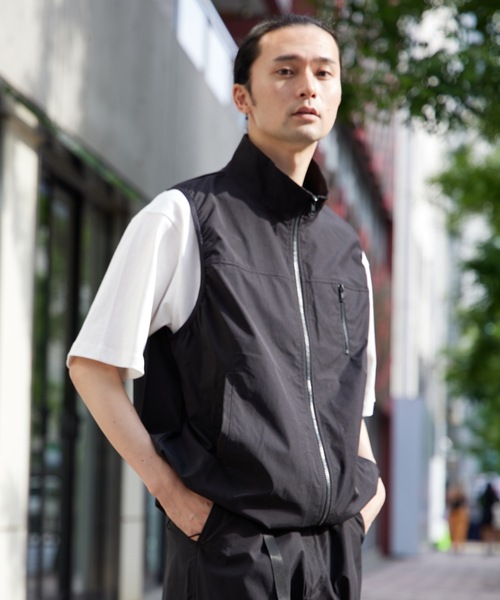 MandO(エムオー)(エムオー)の「【MandO】ナイロンテックベスト/セットアップ着用可(ベスト・メンズ・ブラック/ネイビー/チャコール・MEDIUM/LARGE)」の5枚目の写真