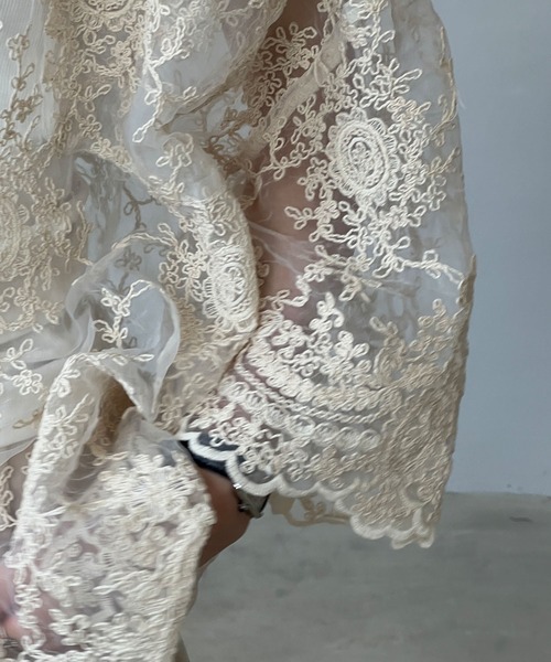 ランウェイモデル✨グッチ ローズ刺繍 ビーズカットソー ジェンダーレス 48 SALE!花柄刺繍レースドレス/ホルターネック/胸元カット/ベルト