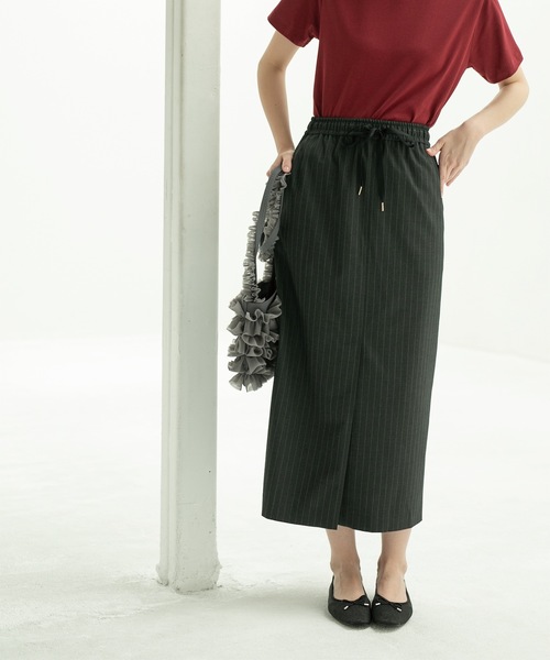 OPAQUE.CLIP（オペークドットクリップ）の「◆《美人百花掲載》ピンストライプイージーナロースカート【洗濯機洗い可】（スカート・レディース・ブラック/ネイビー系2/グレー系その他3・38/40/42）」の4枚目の写真