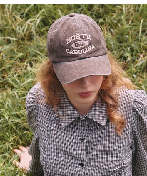 FOREVER 21(フォーエバー トゥエンティーワン)の「【2024SS】ヴィンテージ風ロゴキャップ(キャップ・レディース・ブラウン/ボルドー/ブラック/ブルー/ホワイト/ダークブラウン/グリーン/レオパード・FREE)」の5枚目の写真