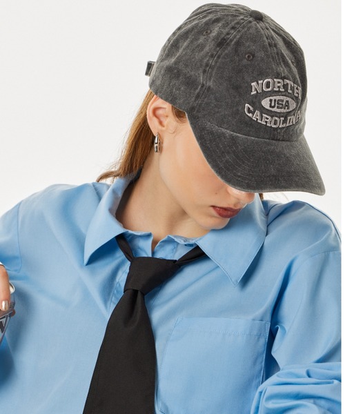 FOREVER 21(フォーエバー トゥエンティーワン)の「【2024SS】ヴィンテージ風ロゴキャップ(キャップ・レディース・ブラウン/ボルドー/ブラック/ブルー/ホワイト/ダークブラウン/グリーン/レオパード・FREE)」の3枚目の写真