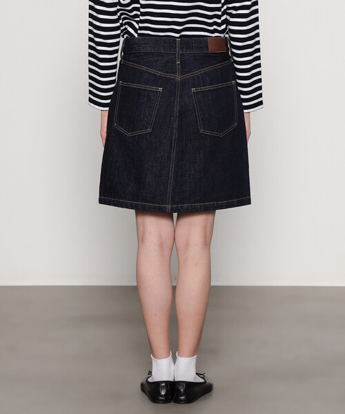 THE SHINZONE(ザ シンゾーン)の「THE SHINZONE | DENIM MINI SKIRT WOMEN(デニムスカート・レディース・ブラック/ブルー系その他・36/34)」の10枚目の写真