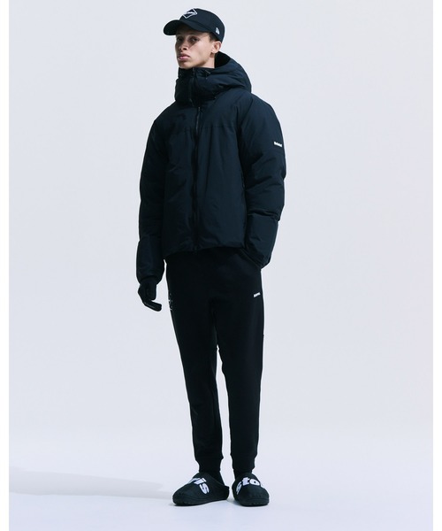 F.C.Real Bristol（エフシーレアルブリストル）の「DOWN HOODED JACKET（ダウンジャケット/コート・メンズ・カーキ/ブラック・X-LARGE/LARGE/MEDIUM/SMALL/XX-LARGE）」の4枚目の写真