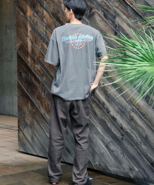 roial(ロイアル)の「DESIGN TEE/ROIAL(ロイアル)スタンダードサイジングヴィンテージライクプリント半袖カットソー(Tシャツ/カットソー・メンズ・ネイビー/ブラック/グレー・MEDIUM/LARGE/X-LARGE)」の13枚目の写真