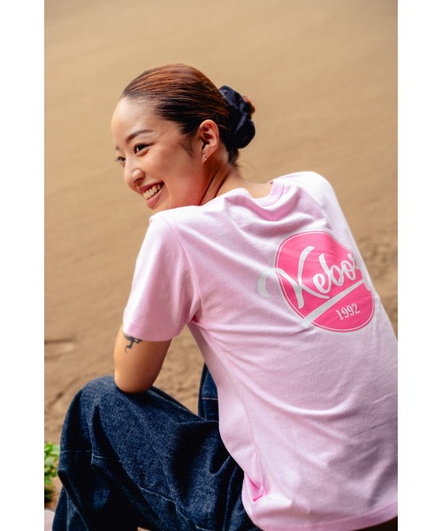 KEBOZ(ケボズ)の「W BB LOGO S/S TEE(Tシャツ/カットソー・レディース・ブラック/ピンク/ホワイト・L/M)」の6枚目の写真