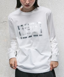 UNIT CHEST（ユニットチェスト）の「【UNIT CHEST】unique unisex long sleeve T-shirt/ユニークユニセックス ロンT OIF designer eggs wave design by kaamanisenanayake（Tシャツ/カットソー）」