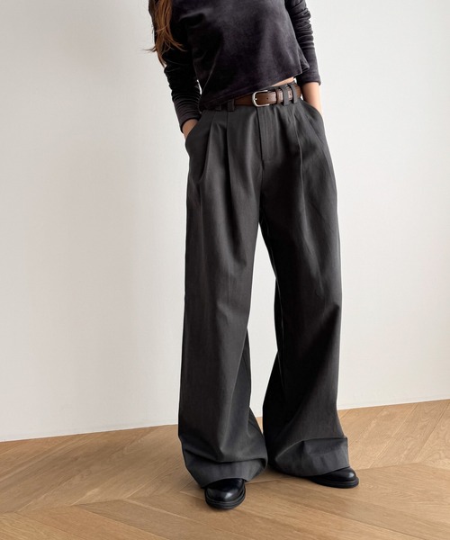 CANAL JEAN（キャナルジーン）の「El mar ベルト付タックトラウザーズ